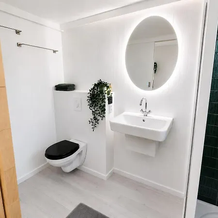 The Tiny Willow Boutique Tiny House In The Woods Diessen